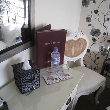 Rosebud Cottage Guest House Хауърт Екстериор снимка