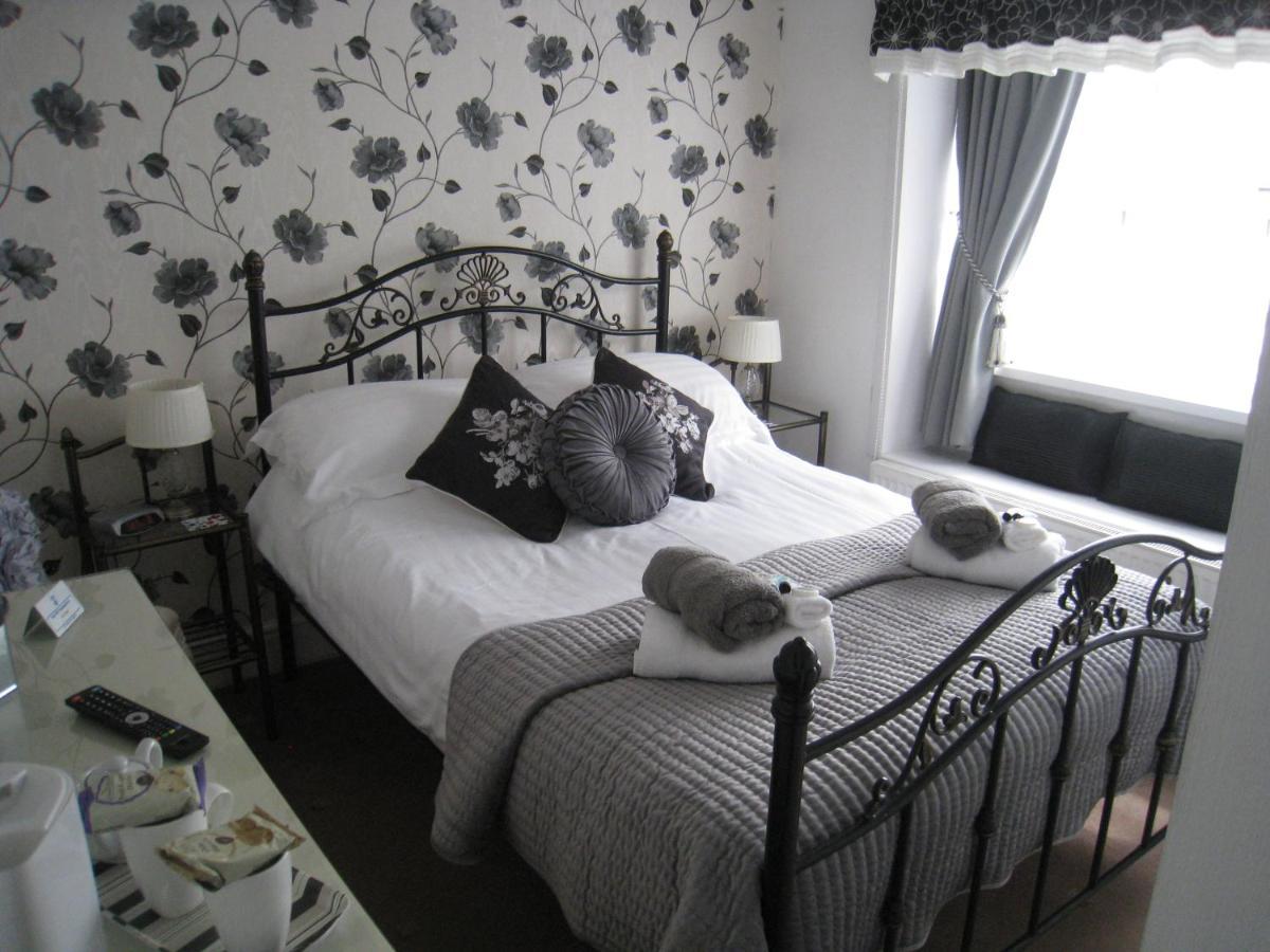 Rosebud Cottage Guest House Хауърт Екстериор снимка