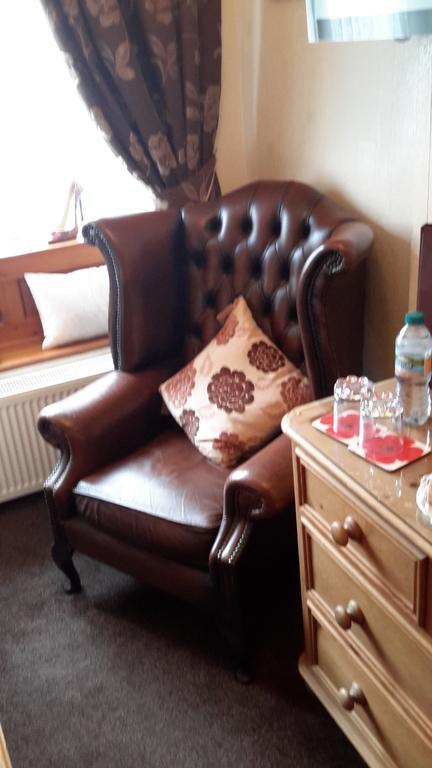 Rosebud Cottage Guest House Хауърт Екстериор снимка