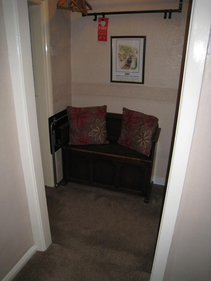 Rosebud Cottage Guest House Хауърт Екстериор снимка